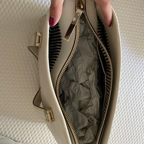 Kate Spade purse - Picture 4 of 4